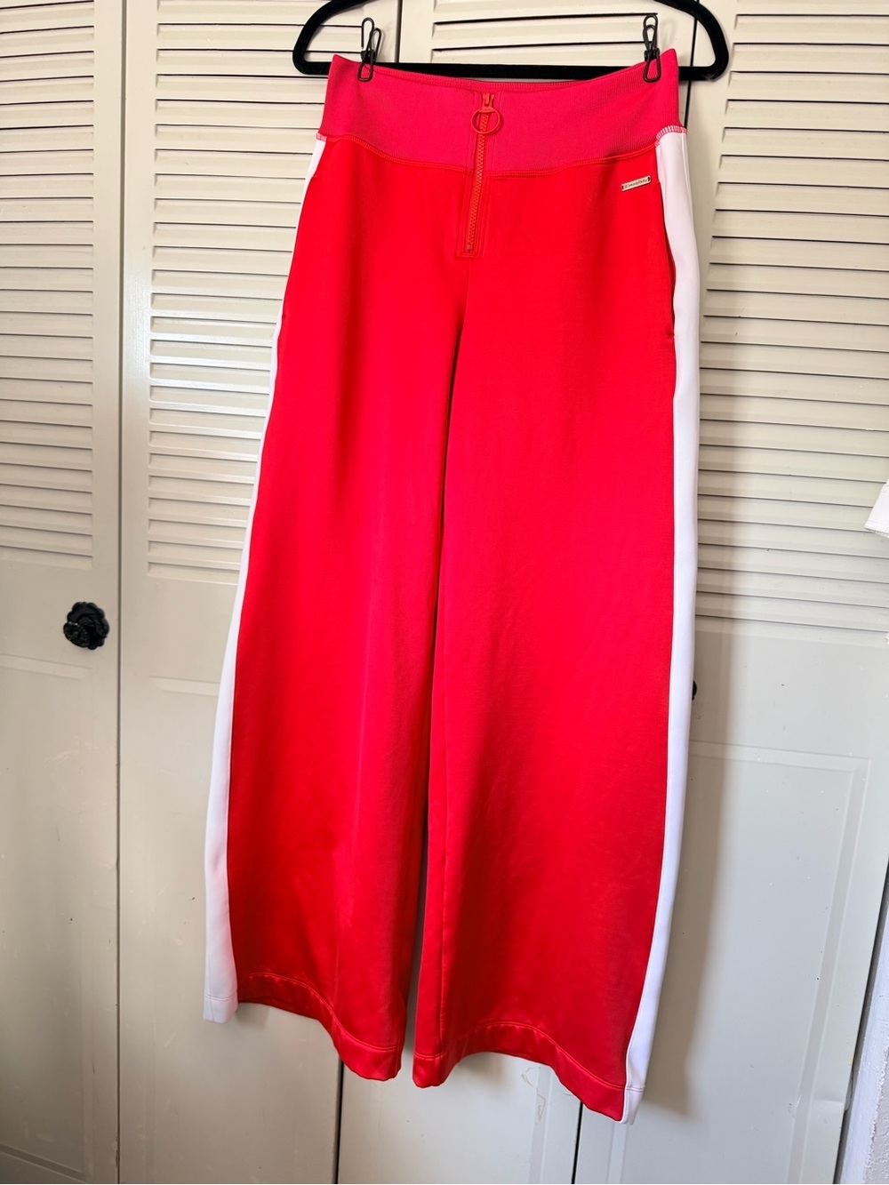 Sweaty Betty Red Wide-Leg Joggers with White Side‎ Panels size S